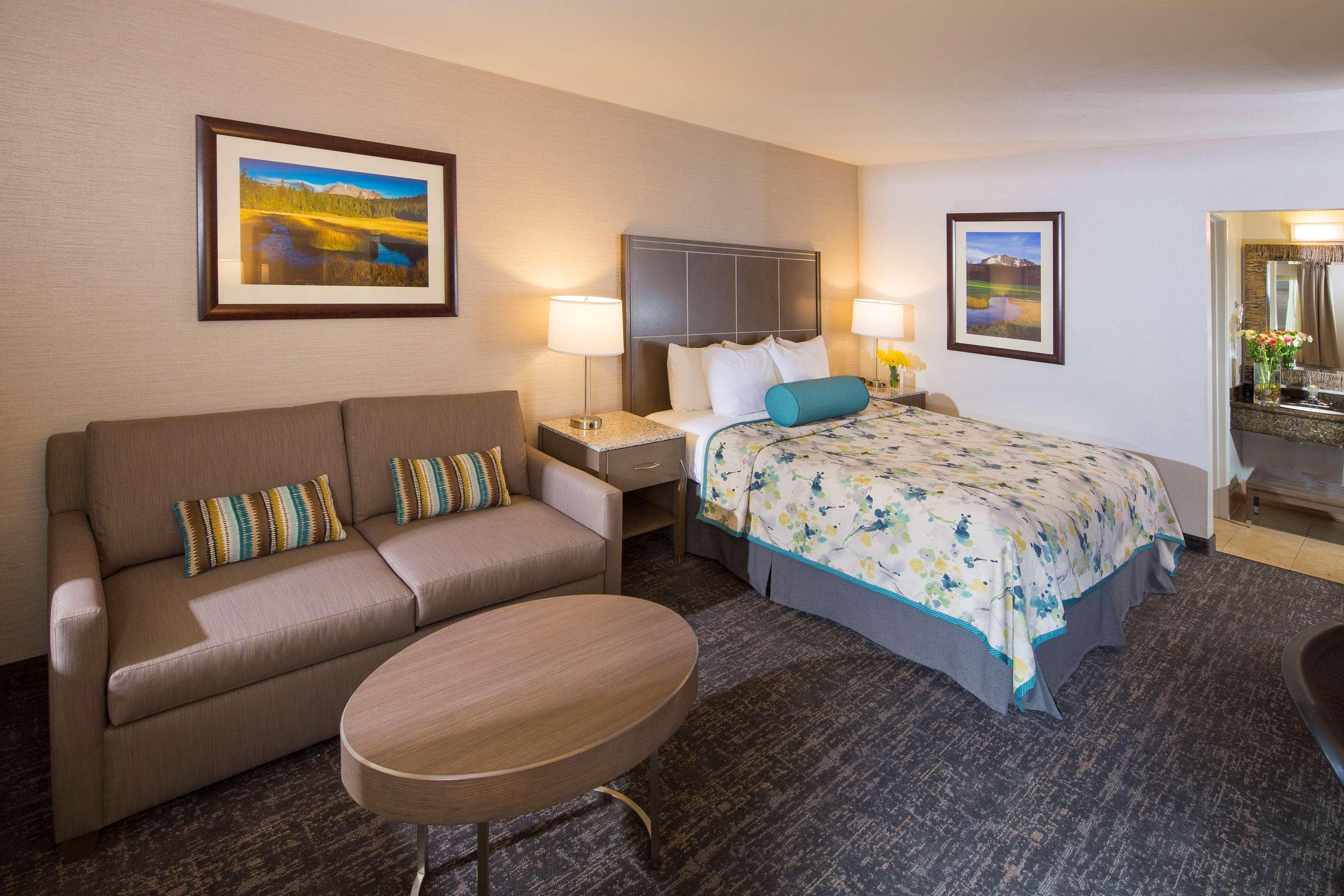 Best Western Plus Hilltop Inn Реддинг Экстерьер фото