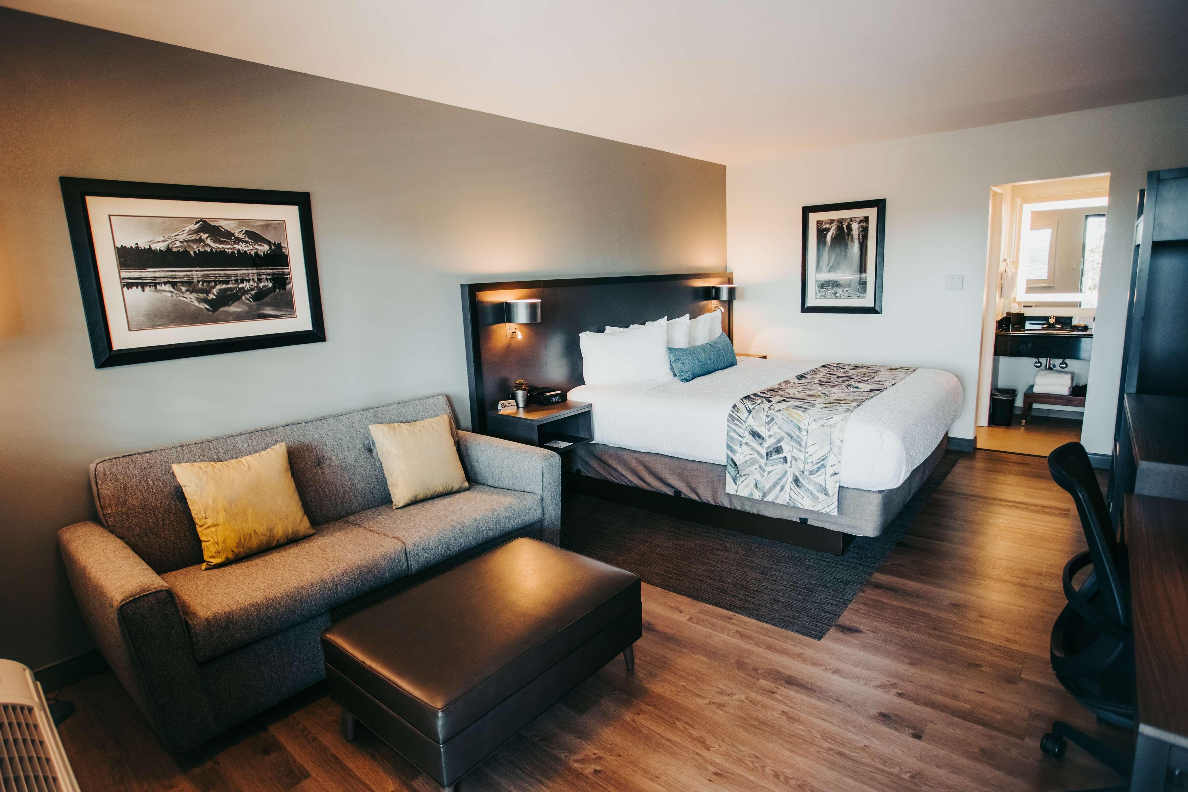 Best Western Plus Hilltop Inn Реддинг Экстерьер фото