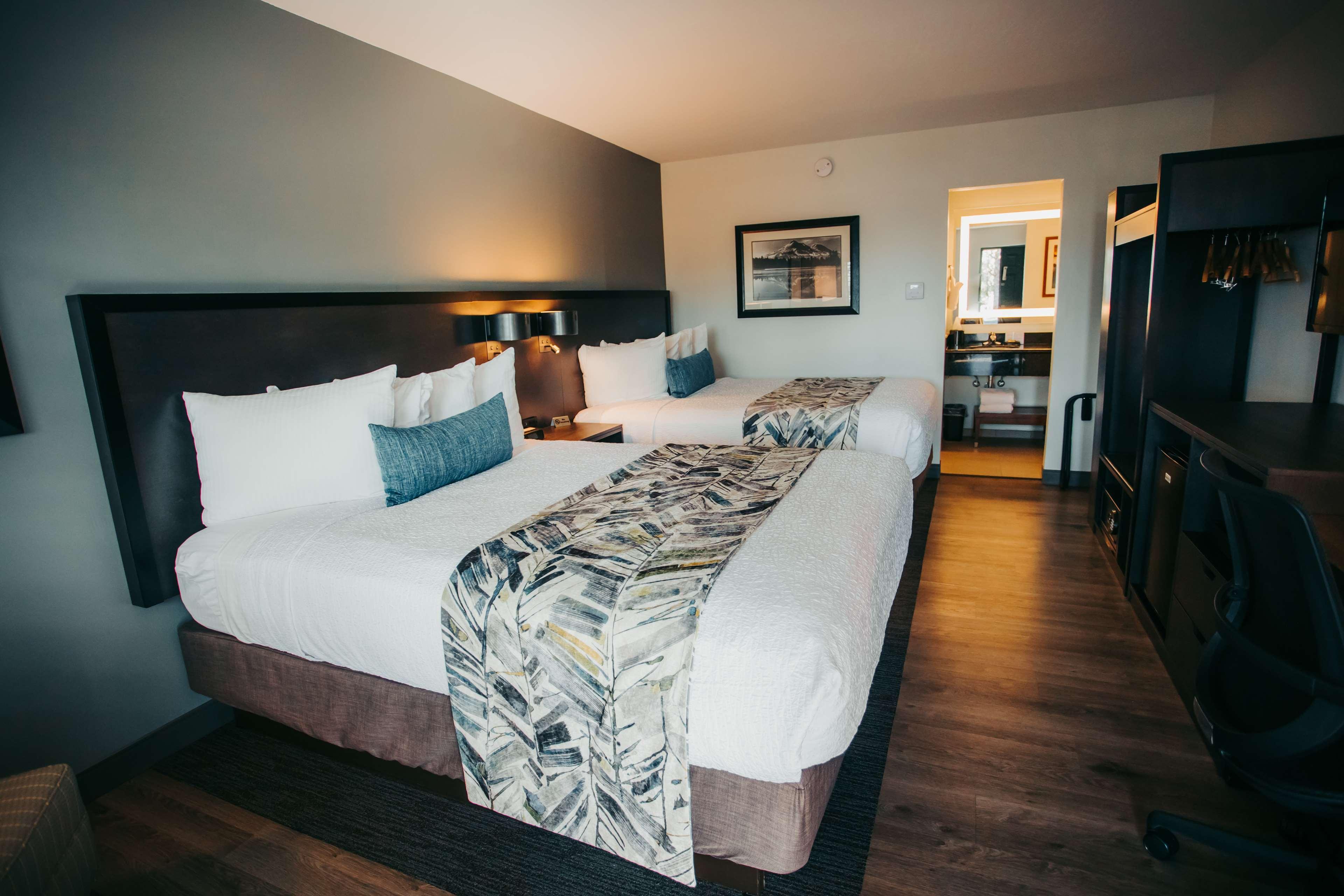 Best Western Plus Hilltop Inn Реддинг Экстерьер фото
